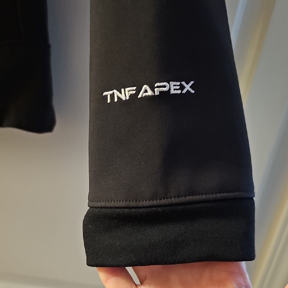 The North Face Women's Black Performance Jacket Size Medium - Picture 5 of 7